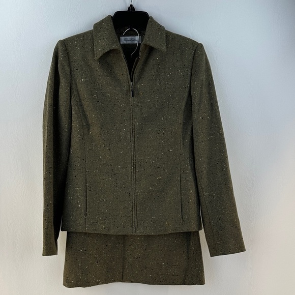 Brooks Brothers Modern Minimalist Wool Skirt and Blazer Suit - Picture 1 of 12